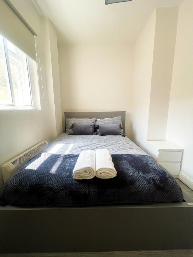 Apartment Centre 2br - Perfect For Contractors, Families & Groups - Free Parking & Walk To *