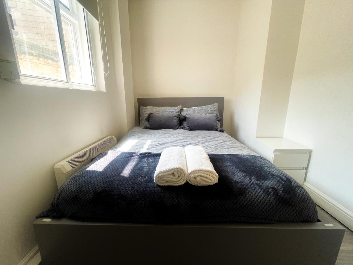 Centre 2br - Perfect For Contractors, Families & Groups - Free Parking & Walk To Appartement