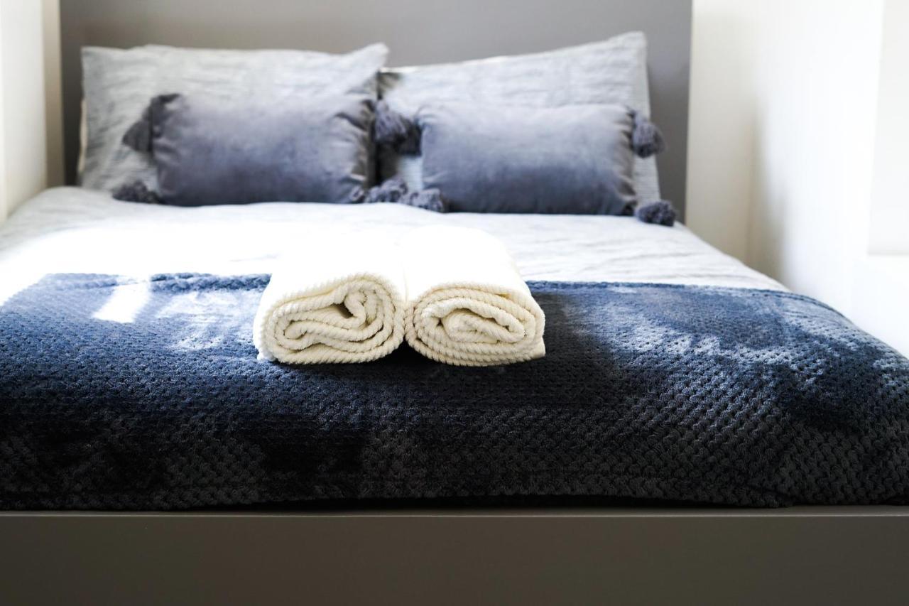 Centre 2br - Perfect For Contractors, Families & Groups - Free Parking & Walk To Appartement *